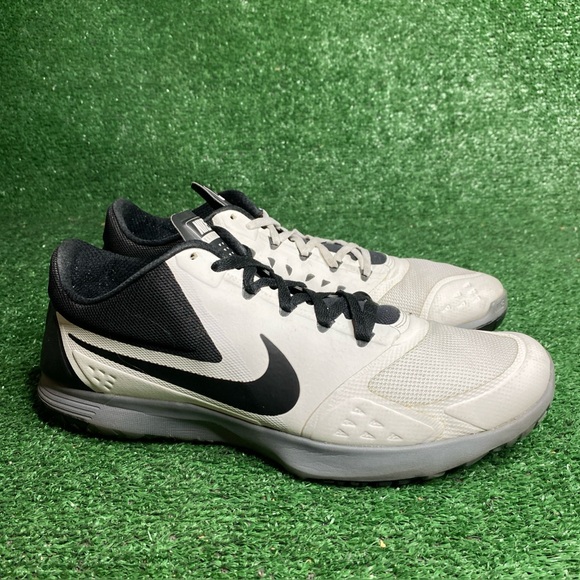 NIKE FS LITE RUN 2 MEN'S ATHLETIC SHOES PANDA BLACK WHITE SIZE 13 - Picture 1 of 12